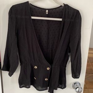 sheer 3/4 sleeve top